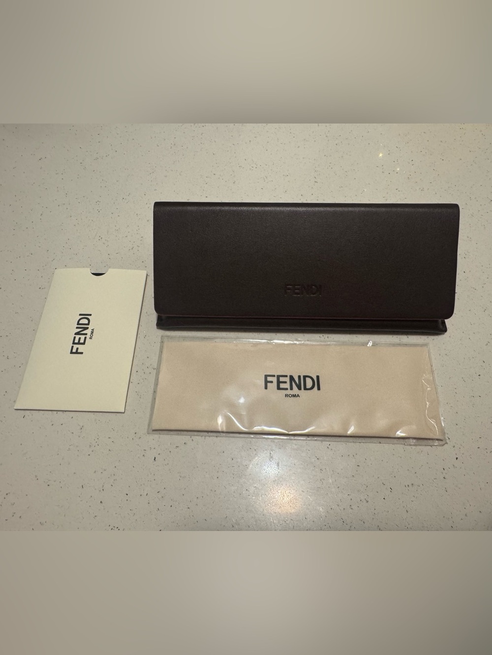 💯 Auth FENDI glasses case